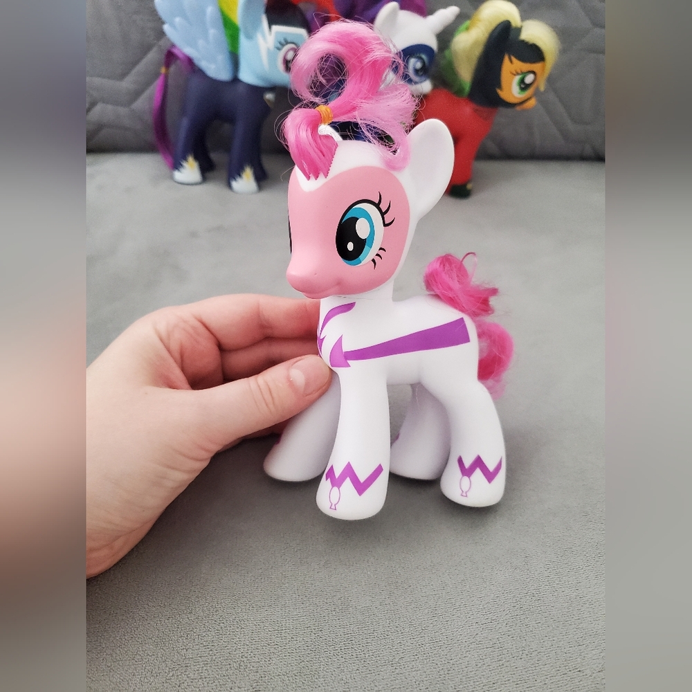My Little PonyMy Little Pony: Friendship is Magic Target Exclusive set from 2010 - Picture 6 of 10